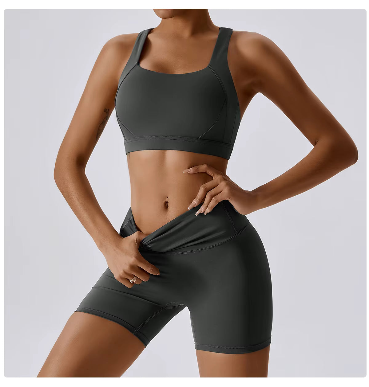 Ensemble Yoga & Fitness Femme avec Short – Brassière de Sport & Short Taille Haute, Confort et Style